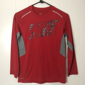 Nike DriFit Long Sleeve Shirt Red Gray Boys Medium